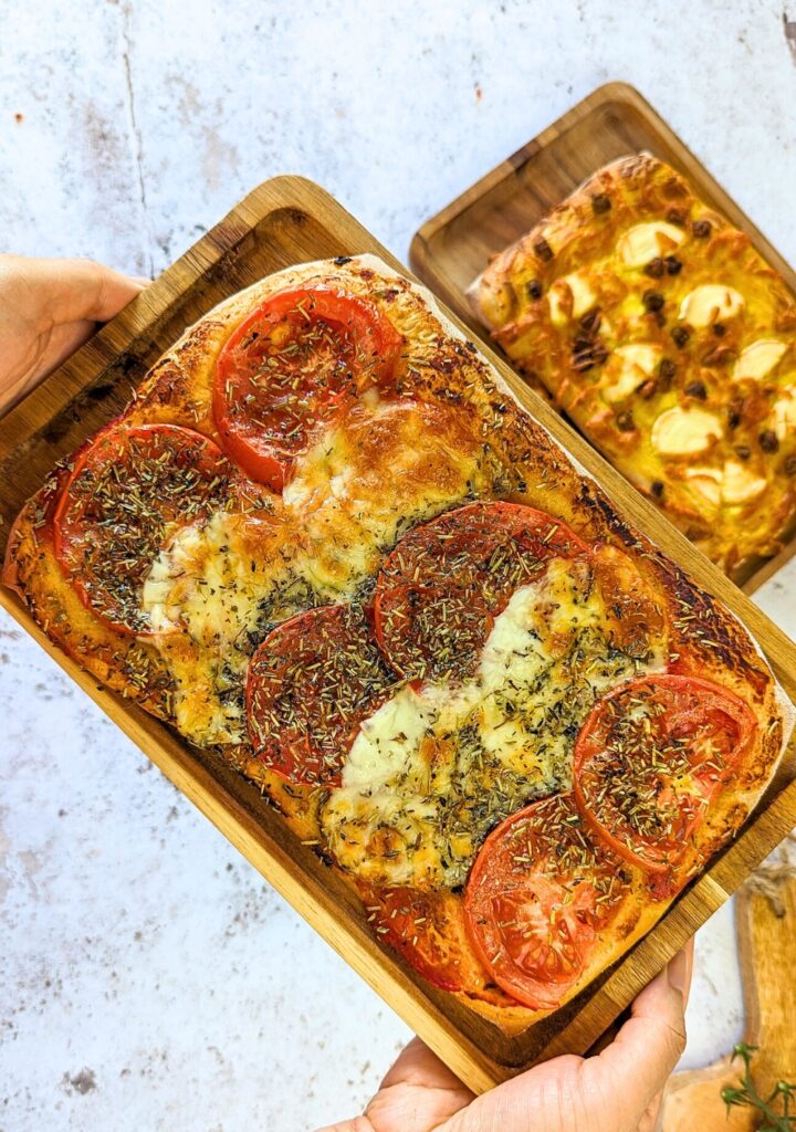 Part individuelle de pizza tomate mozarella